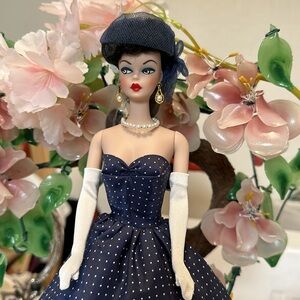 1991 Barbie Porcelain Collection, Gay Parisienne Vintage.